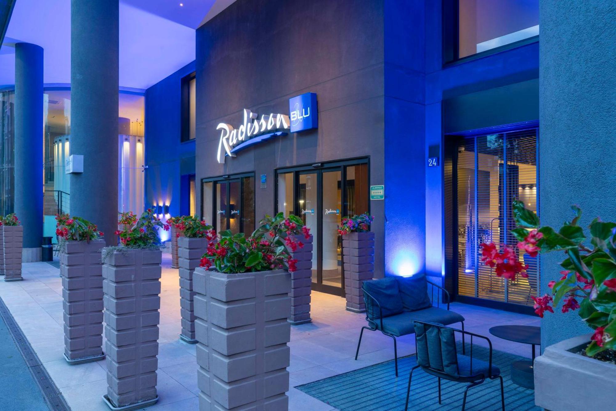 Radisson Blu Hotel Milano Esterno foto
