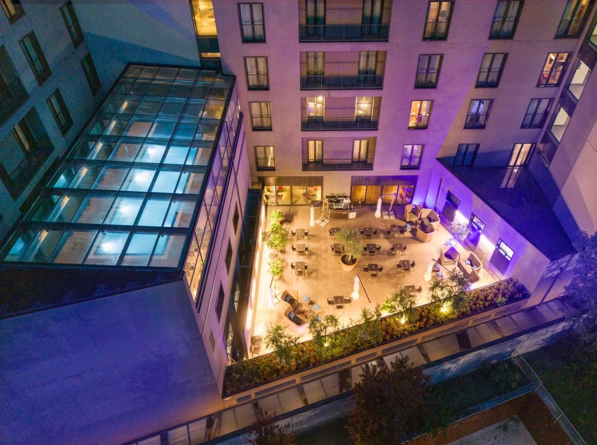 Radisson Blu Hotel Milano Esterno foto